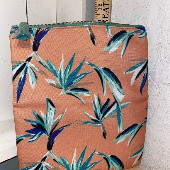 NEW Rachel Pally Limited Edition Reversible Clutch Bag Poolside - Picture 8 of 11